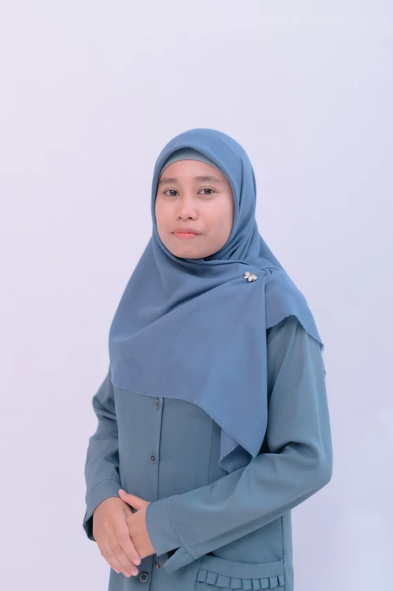 Qurotul Aini, S.M.